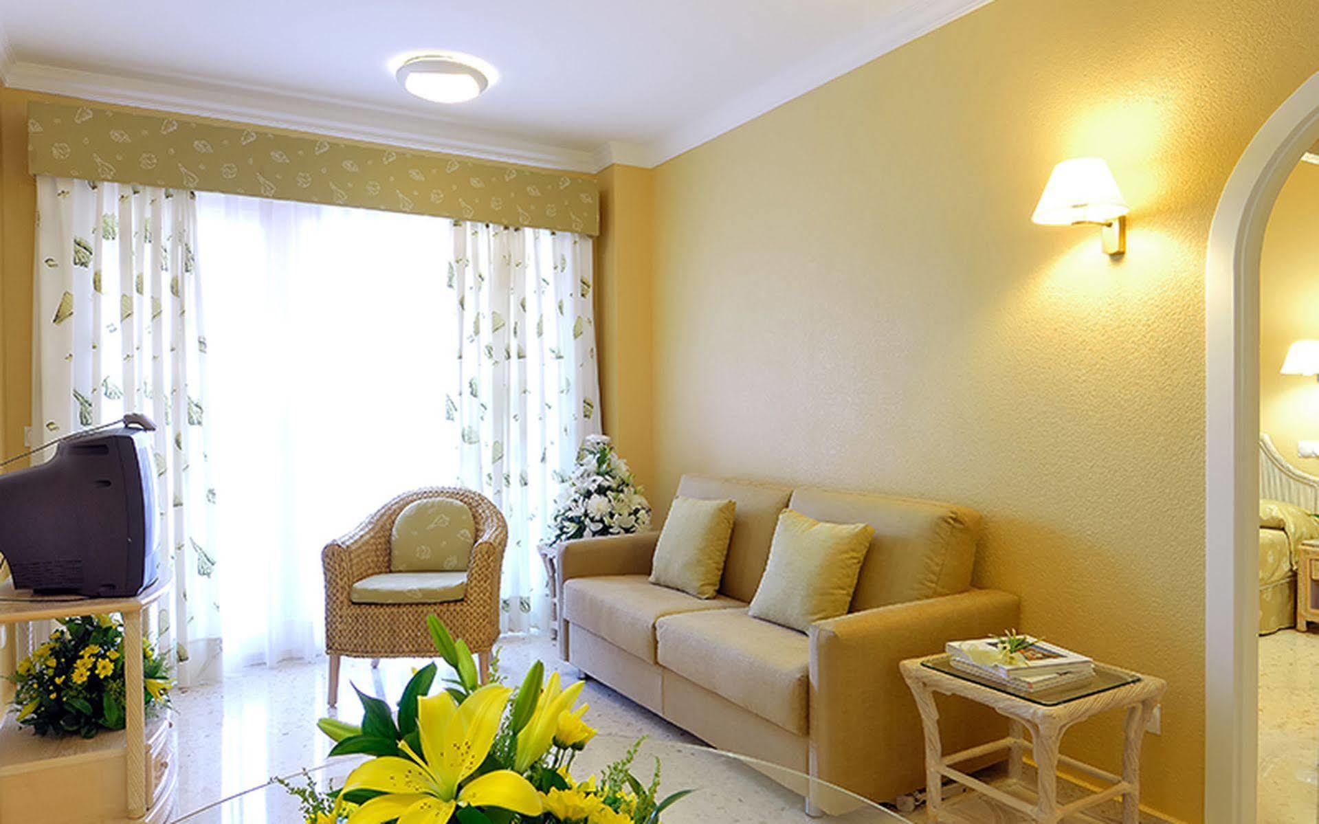 Oliva Nova Beach And Golf Resort Ayelo de Rugat Exterior foto